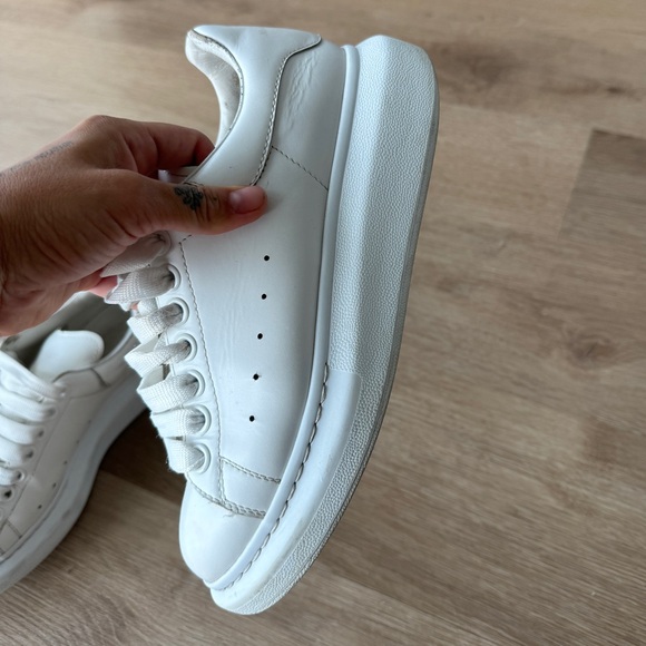 Alexander McQueen white oversized sneakers - Picture 4 of 7